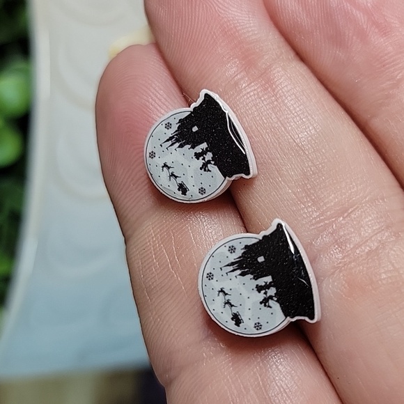 Disney Christmas Snowglobe Stud Earrings - Picture 2 of 5